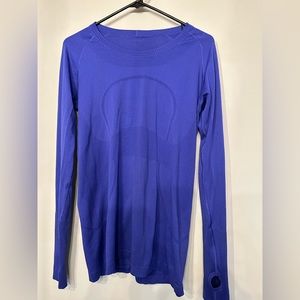Lululemon size 12 long sleeve running shirt